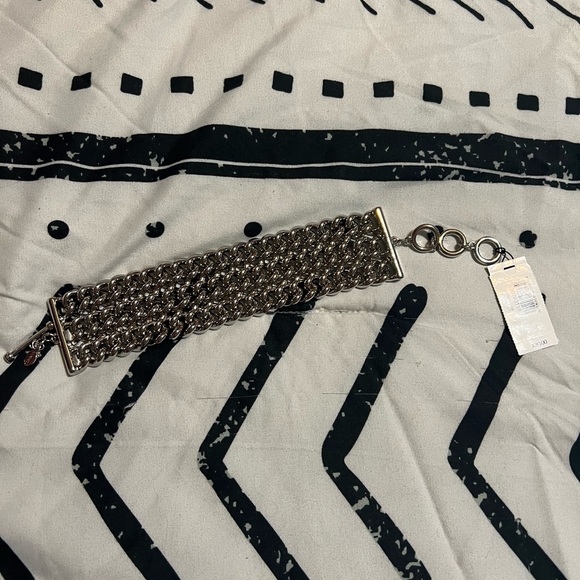 Express Jewelry - Express chunky bracelet